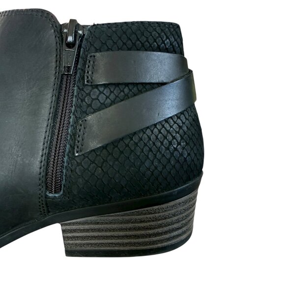 Clarks Ultimate Comfort Collection black leather side zip ankle boots size 6 1/2 - Picture 7 of 12